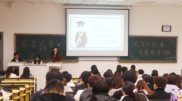 EMC易倍(中国)有限公司官网